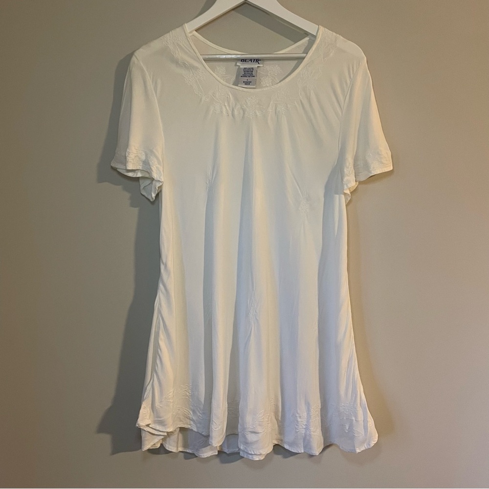Vintage Blair Lightweight White Mini Dress Coverup Blouse Embroidered Flowers
